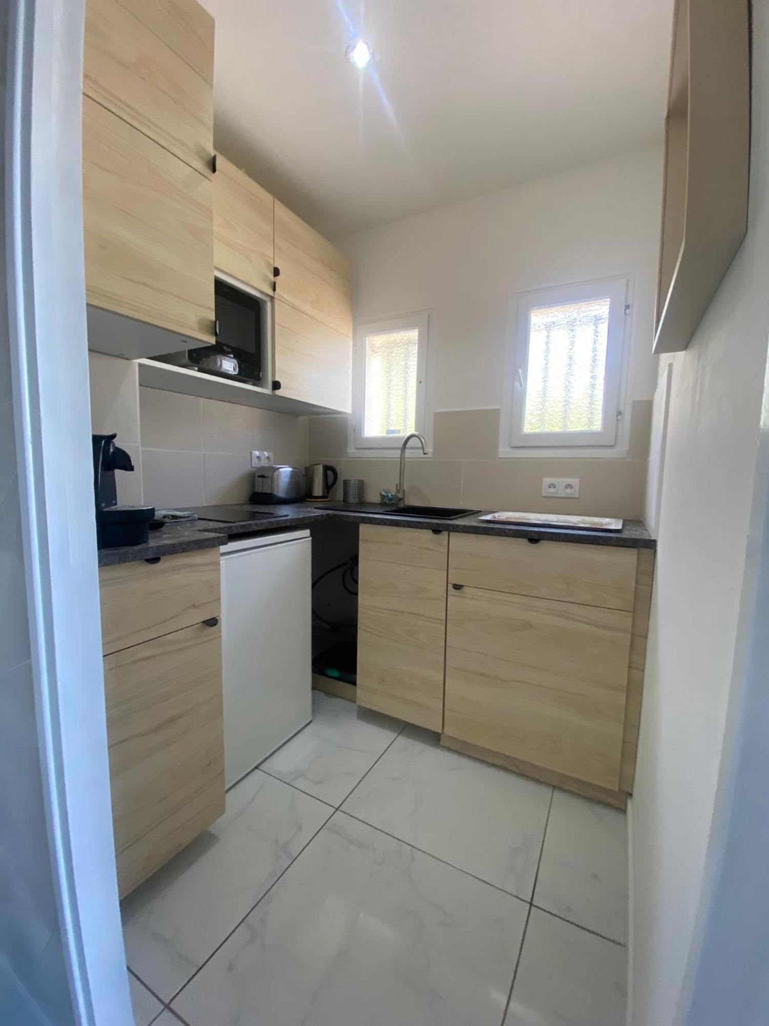 Appartement Cosy A Sanary Plage De Portissol-Climatise-Parking Prive Buitenkant foto